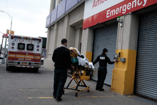 Nueva York no contó miles de muertes por covid en residencias, según informe