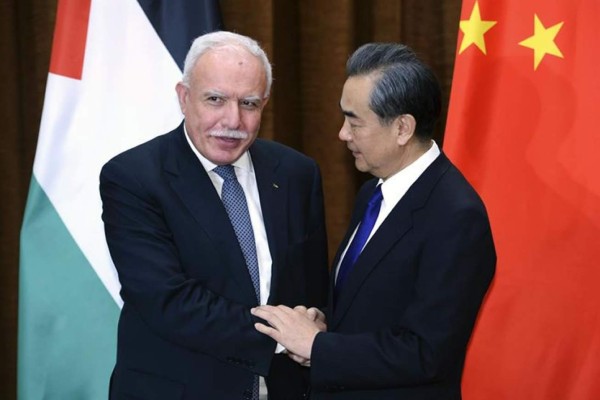 El ministro de Exteriores chino pide a EUA y Rusia que eviten la confrontación