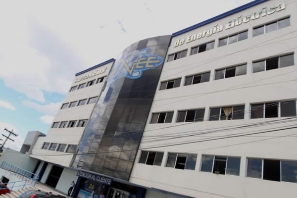 Cerca de L 9,000 millones debe Enee a generadores de energía