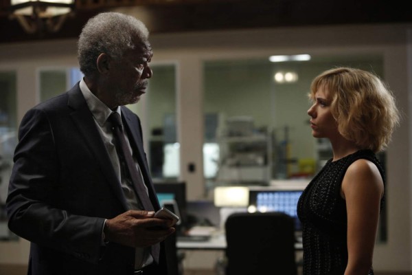 A Morgan Freeman le decepciona 'Gravity”