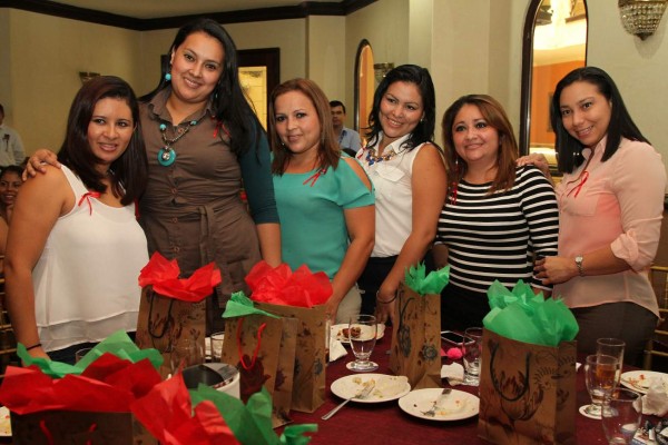 Grupo Opsa agasaja a las madres