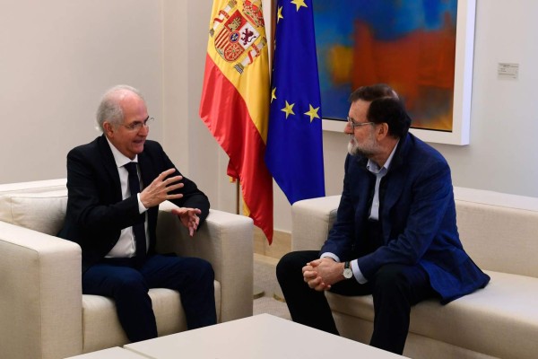 Ledezma llega a Madrid y se reúne con Rajoy