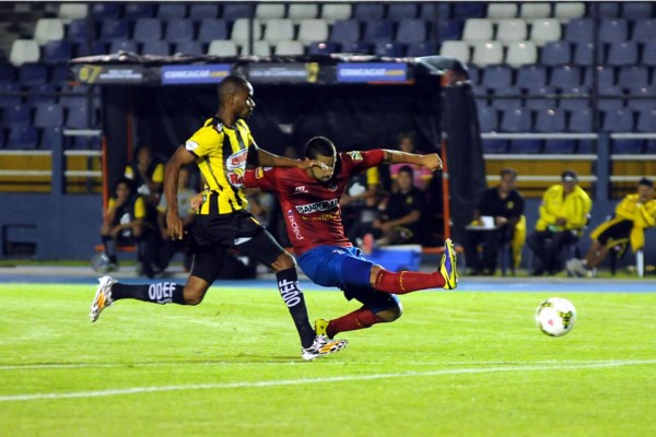 Real España vapuleado y eliminado de la Concachampions