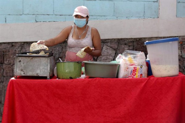 Mujeres huyen de la violencia a casas secretas en Honduras que requieren fondos  
