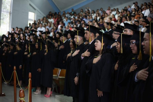 Desempleados titulados en Honduras