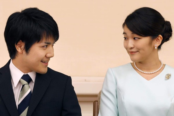 Princesa Mako de Japón posterga su boda