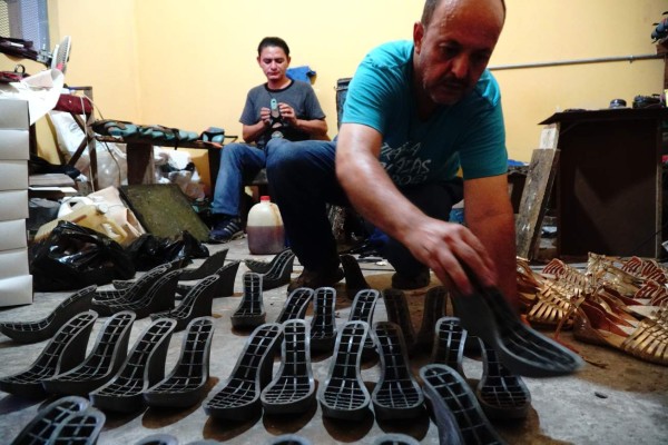 Distrito del Zapato pide a empresarios adquirir producto que elaboran