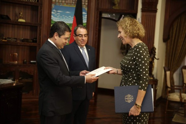 Embajadores presentan credenciales al Gobierno de Honduras