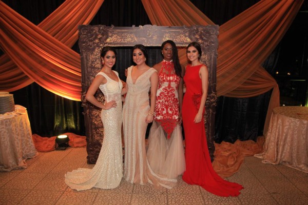 Primera graduación de MountView Academy