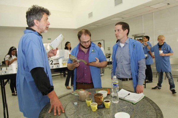 Calidad de café especial hondureño seduce a compañías alemanas