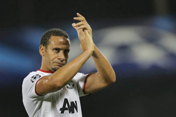 Rio Ferdinand cambia los tacos por los guantes
