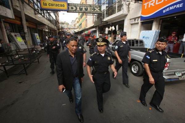 Intensifican operativos policiales en la capital