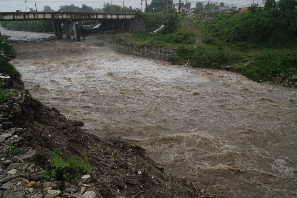 Lloverá hasta el martes por frente frío y disturbio en La Mosquitia