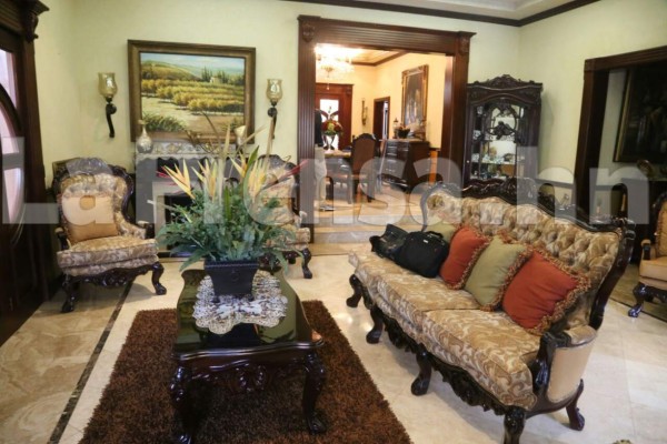Aseguran mansión al dueño de autolote New Orleans en San Pedro Sula
