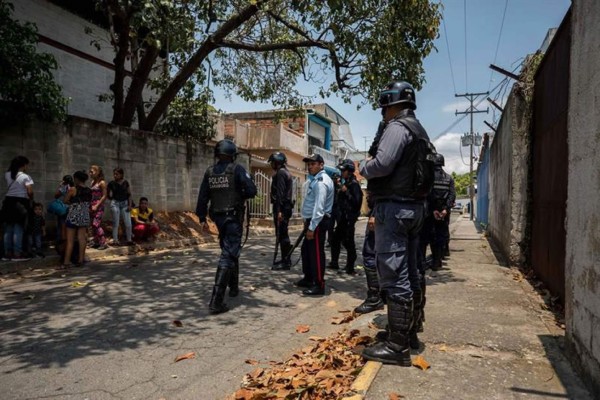 Sube a 29 el número de muertos por un motín carcelario en Venezuela