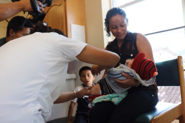 Vacunarán contra la poliomielitis a más de 11,000 bebés en la región de Copán