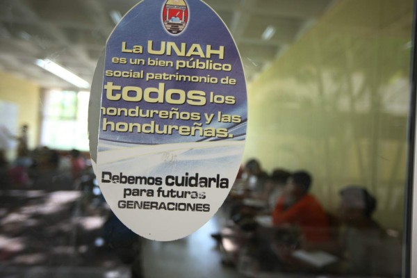 Honduras: Unah lanza campaña contra las 'palabrotas”