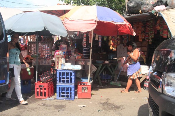 Vendedores sampedranos incumplen disposiciones de alcaldía