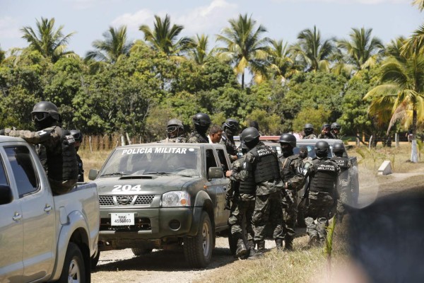 En medio de tumulto, Policía captura a alcalde de Talanga, Neftalí Romero