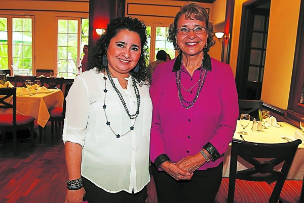 Alegre festejo de cumpleaños