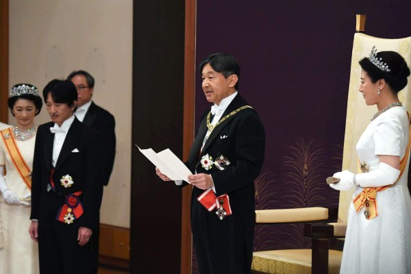 Naruhito asciende al trono y Japón abre una nueva era imperial