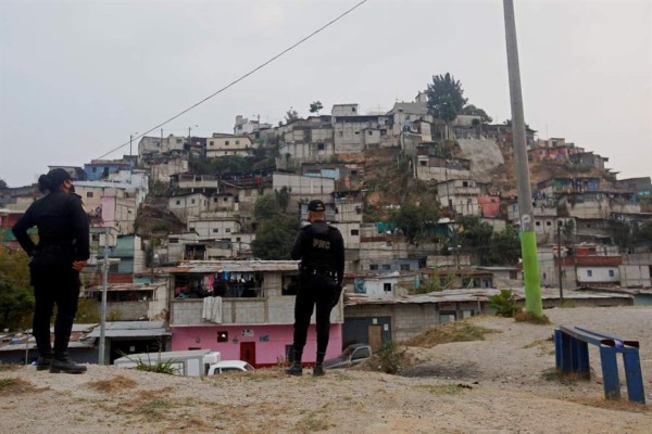 Guatemala cumple un mes bajo toque de queda con diez fallecidos por COVID-19