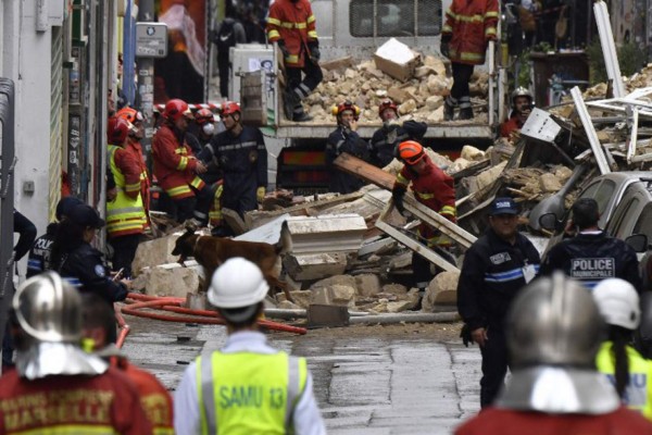 Al menos ocho desaparecidos tras el colapso de varios edificios en Marsella