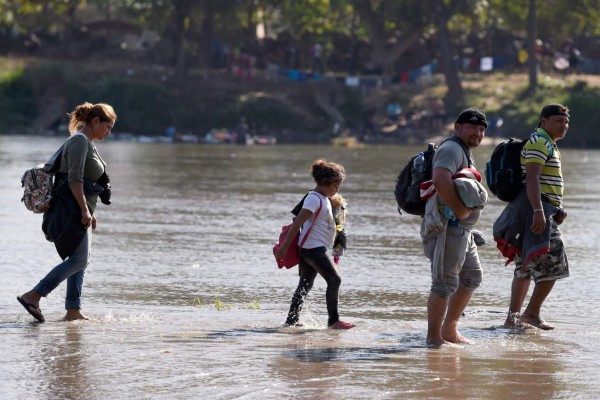 Guatemala autoriza uso de la fuerza ante posible caravana de migrantes hondureños