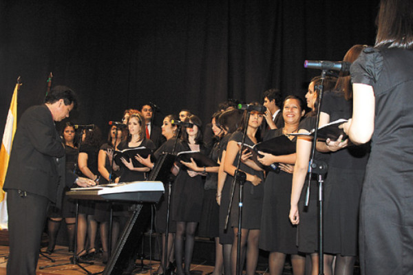 Solemne graduación de profesionales de U-SPS