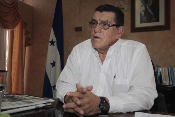 'Ley de adopciones ha sido satanizada”, acusa diputada Waldina Paz