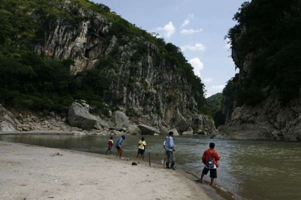 Occidente abre sus encantos al verano