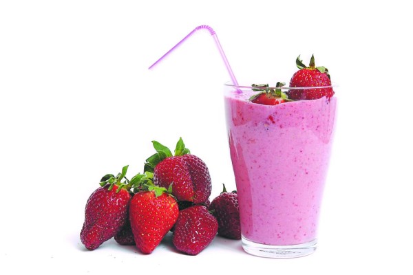 Batidos con frutas, una opción para un desayuno ligero