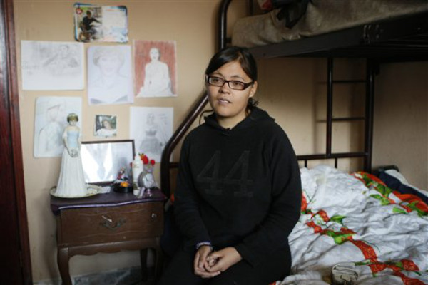 Joven mexicana regresará a su país al no poder ver la boda real en Londres