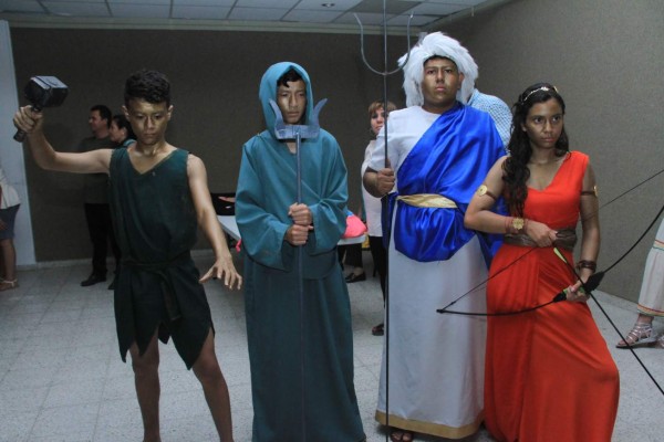 Noche artística y cultural de Saint Paul Academy