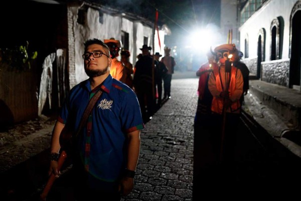 Manu Martínez sigue exaltando su amor por Honduras