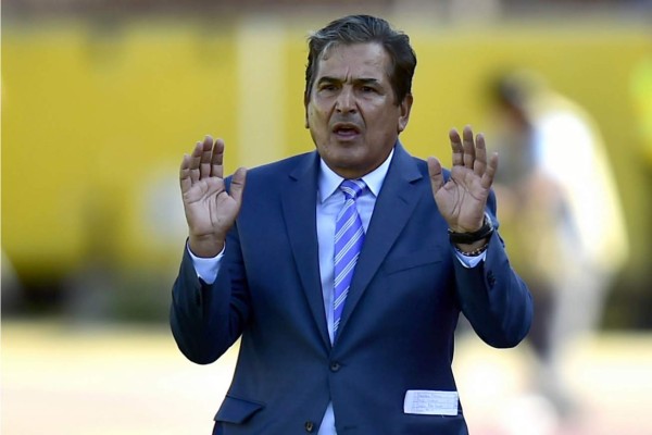 Pinto decidió no dar conferencia tras derrota ante Ecuador