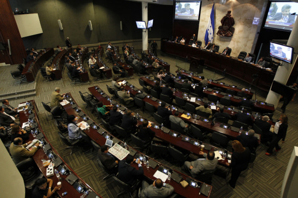 Decisiva agenda debatirá Congreso de Honduras