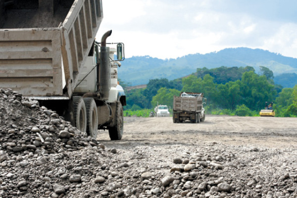 Canal Seco cuesta L 3,800 millones más