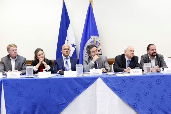 Los primeros cinco miembros de la Maccih llegan hoy al país