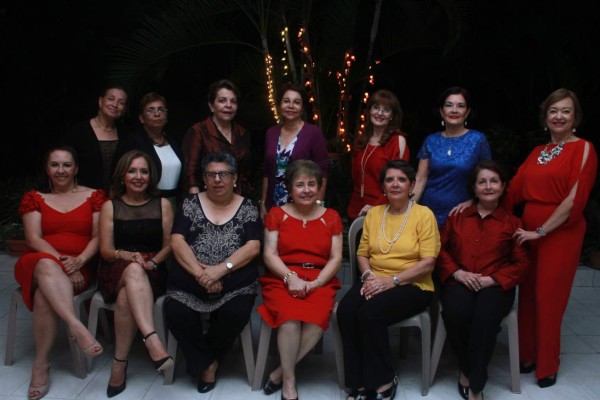 Promoción 1968 del IMA celebra por su amistad