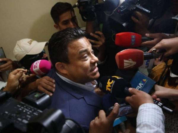 El diputado del Partido Nacional Nelson Márquez a su llegada a los juzgados de Tegucigalpa.