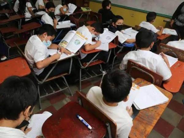 La Secretaría de Educación confirmó que los estudiantes tendrán una sola oportunidad de recuperación al finalizar el ciclo escolar, ante el aumento de la reprobación.