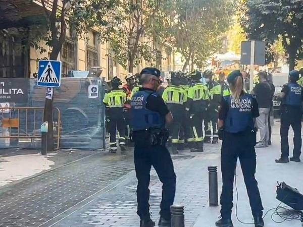 Un edificio en obras en el centro de Madrid se derrumbó este martes dejando varios heridos.
