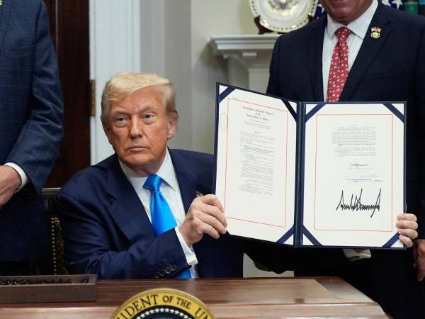 El presidente de Estados Unidos, Donald Trump, firmó varias acciones ejecutivas.