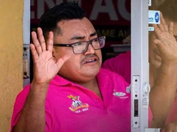 Jacob Zapeta Castro, propietario de El Quetzal Panadería y Cafetería, fue detenido por agentes de ICE en Florida tras entregarse voluntariamente durante un operativo migratorio.