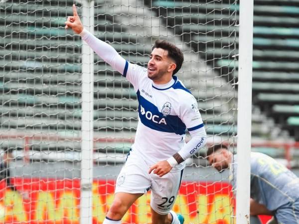 El delantero sigue encendido en el fútbol argentino. FOTO redes del club.