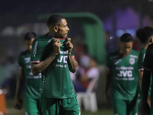 Henry Figueroa jugó como titular en el empate 1-1 del Marathón ante CD Choloma.