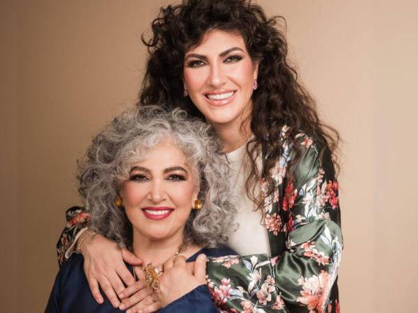 La cantante Amanda Miguel y su hija Ana Victoria.