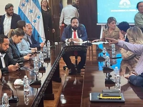 Diputados de la Comisión Permanente del Congreso Nacional son investigados por el Ministerio Público por actuaciones realizadas durante el receso legislativo de 2025.