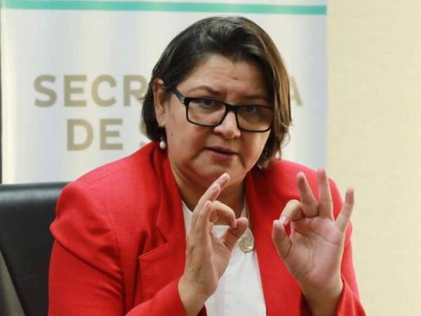 Carla Paredes, ministra de la Secretaría de Salud.